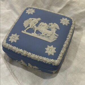 Wedgwood Blue and White Box 4 inch square